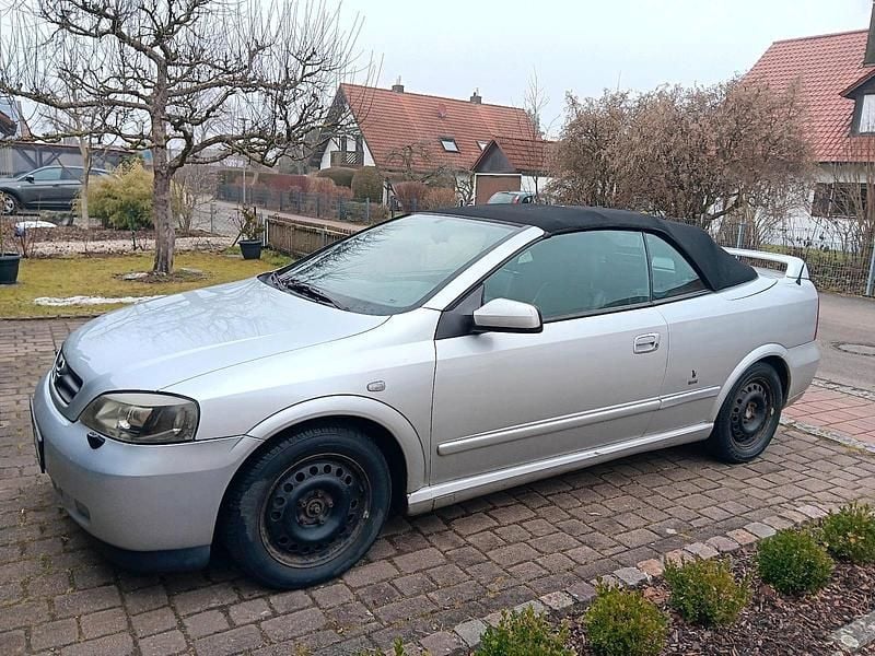 Grau Gebraucht 2002 Opel Astra Cabriolet Cabrio | 1.200 € (Superpreis) - Bild 1/4