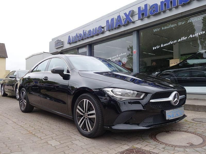 Schwarz Gebraucht 2021 Mercedes CLA200 Business Coupé | 18.999 € (Guter Preis) - Bild 1/4