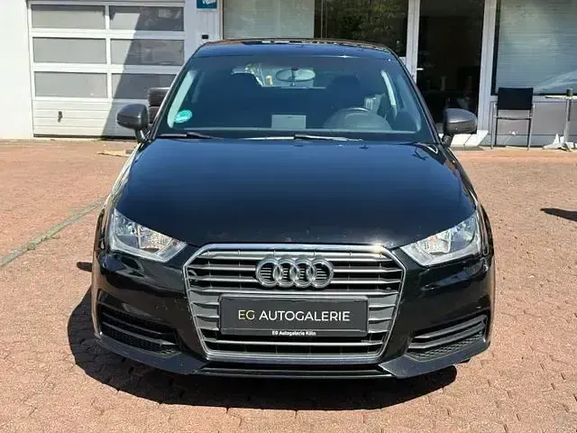 Gebraucht Audi A1 Basis 90 PS (66 kW) 2015 Schwarz Kleinwagen