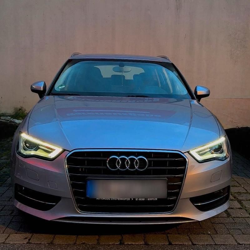 Gebraucht Audi A3 150 PS (110 kW) 2015 Grau Limousine