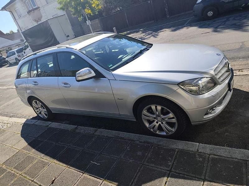 Silber Gebraucht 2008 Mercedes C180 Avantgarde Kombi | 2.700 € (Superpreis) - Bild 1/4