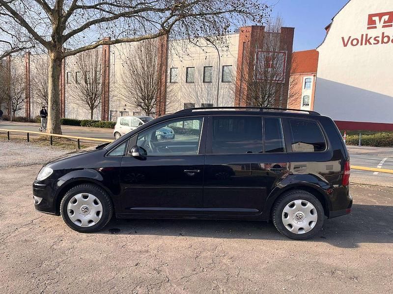 Gebraucht VW Touran 105 PS (77 kW) 2007 Deep black perleffekt Van / Kleinbus