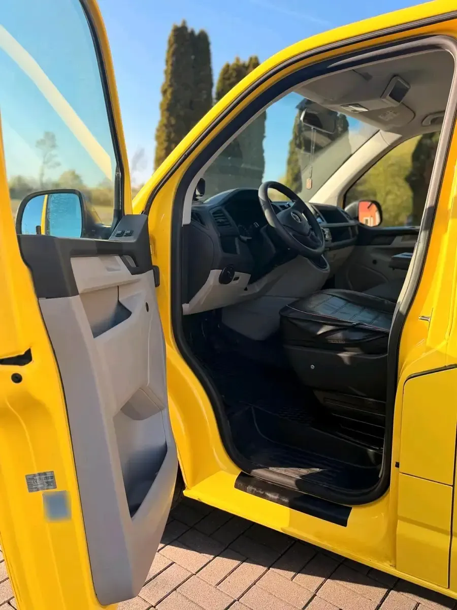 Gebraucht VW Transporter Basis 102 PS (75 kW) 2015 Gelb Van