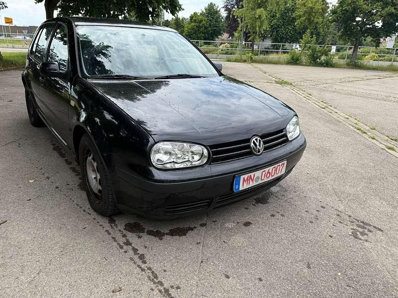 Gebraucht VW Golf III 90 PS (66 kW) 1999 Schwarz Kleinwagen