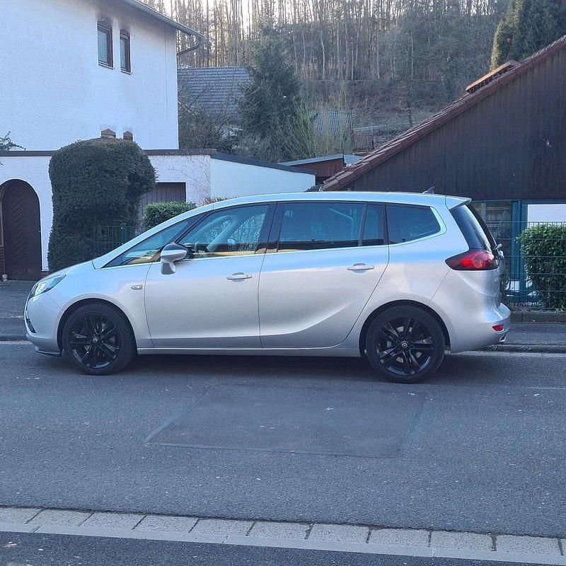 Gebraucht Opel Zafira 170 PS (125 kW) 2015 Silber Van / Kleinbus