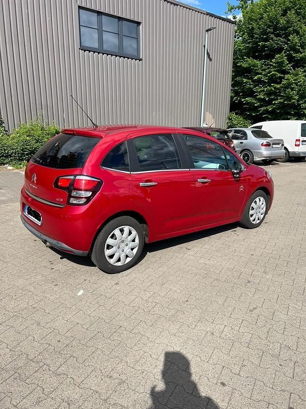 Rot Gebraucht 2013 Citroën C3 Kleinwagen | 4.749 € (Fairer Preis) - Bild 1/4
