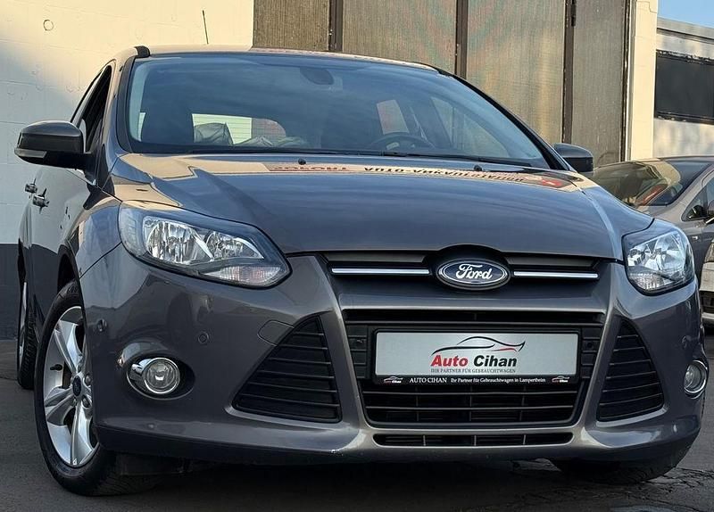 Gebraucht Ford Focus Champions Edition 116 PS (85 kW) 2012 Braun Kombi