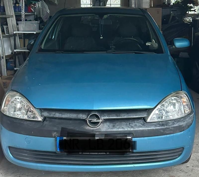 Blau Gebraucht 2002 Opel Corsa Kleinwagen | 800 € (Superpreis) - Bild 1/3