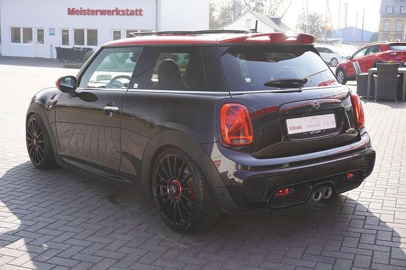 Gebraucht Mini John Cooper Works 231 PS (169 kW) 2020 Schwarz Kleinwagen