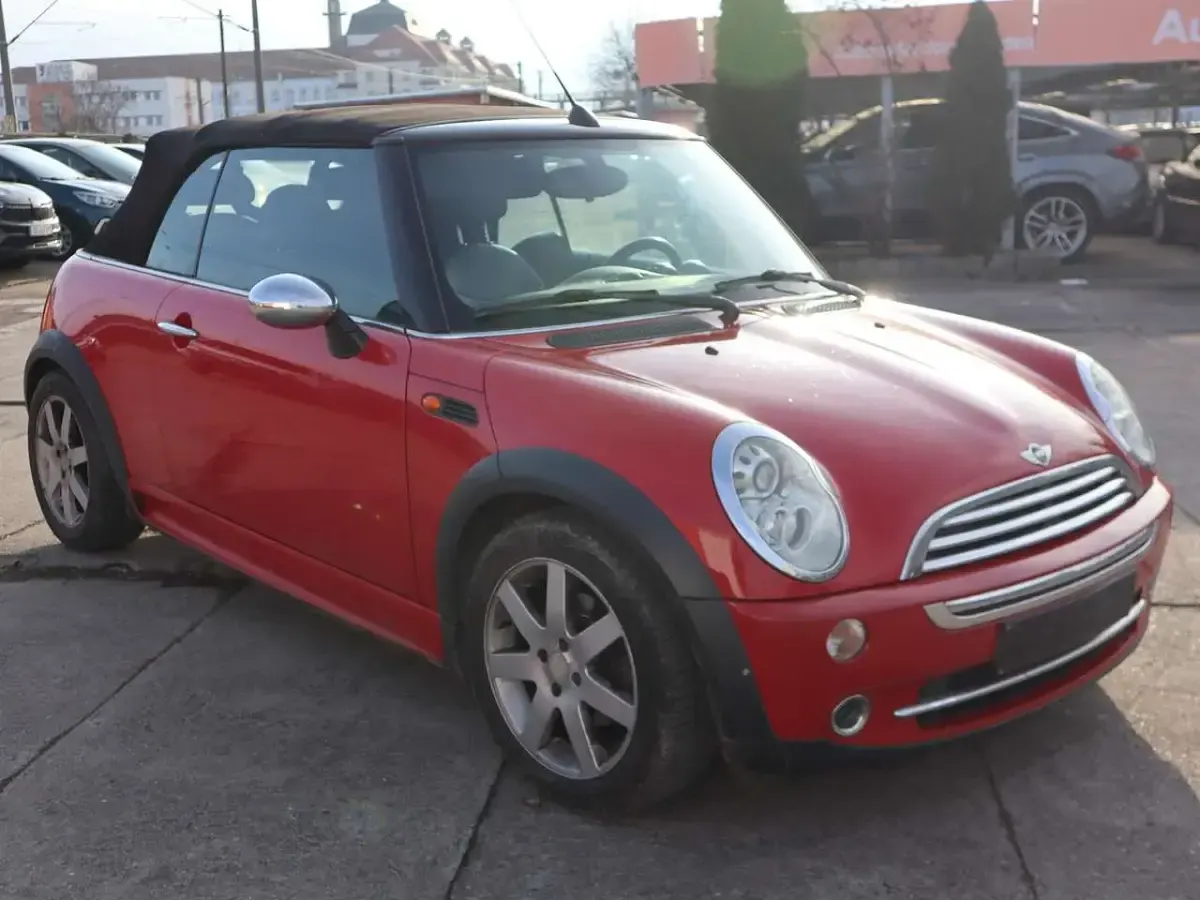 Gebraucht Mini Cooper Cabriolet 116 PS (85 kW) 2004 Chili red Cabrio