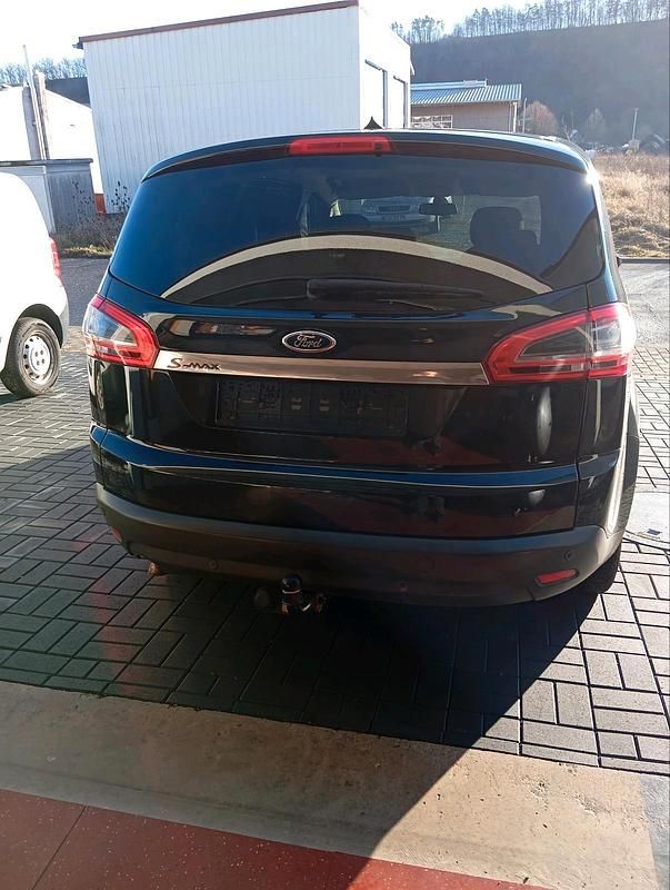 Gebraucht Ford S-MAX S 163 PS (119 kW) 2014 Schwarz Van / Kleinbus