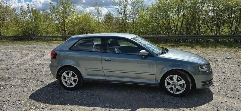 Second-hand Audi A3 Attraction 125 CP (91 kW) 2012 Gri Hatchback