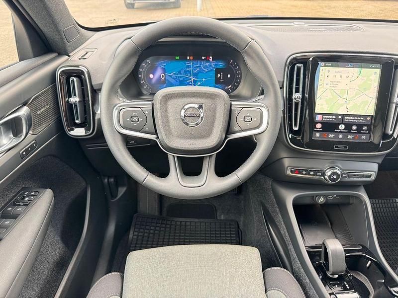 Gebraucht Volvo XC40 Plus 163 PS (119 kW) 2025 Silber SUV