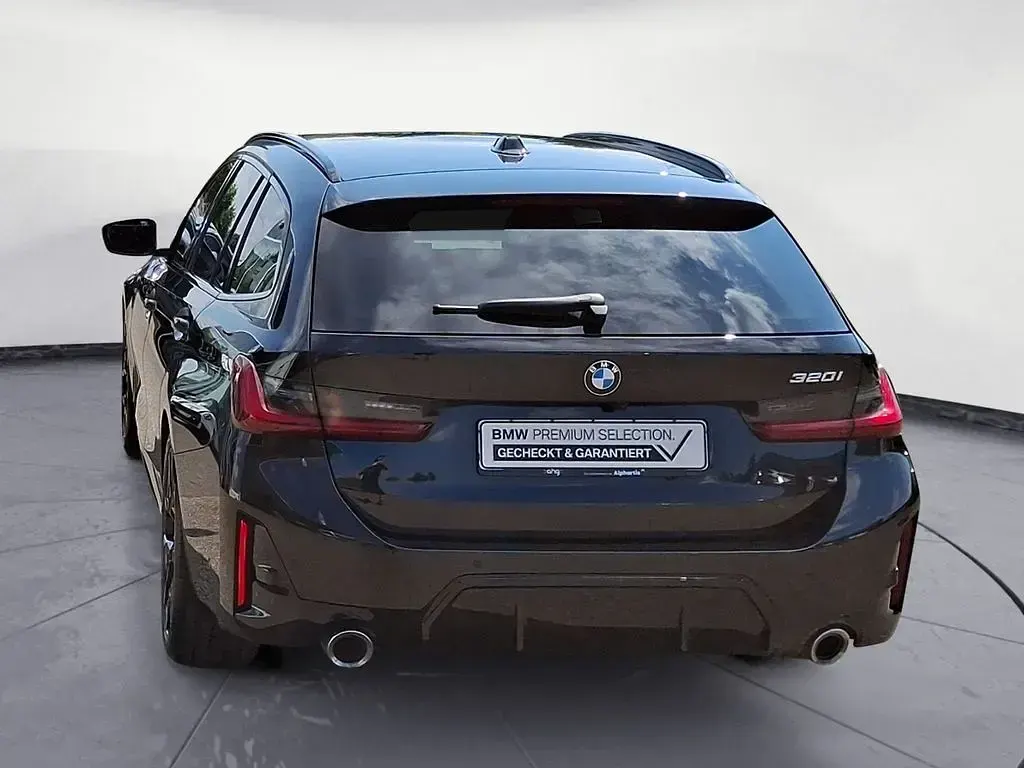 Gebraucht BMW 320 M Sport 184 PS (135 kW) 2025 Schwarz Kombi