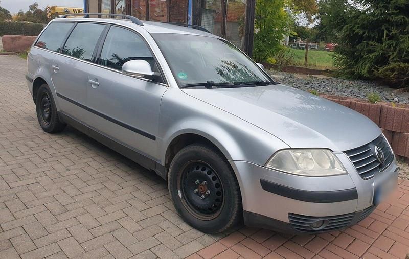 Gebraucht VW Passat Basis 131 PS (96 kW) 2004 Silber Kombi