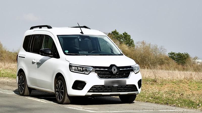 Gebraucht Renault Kangoo Techno 115 PS (84 kW) 2024 Weiß Van / Kleinbus