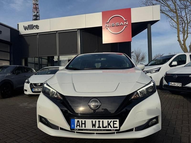 Gebraucht Nissan Leaf 360º 110 kW (150 PS) 2022 Weiß Kleinwagen