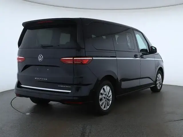 Używany VW Multivan Style 245 KM (180 kW) 2025 Minivan