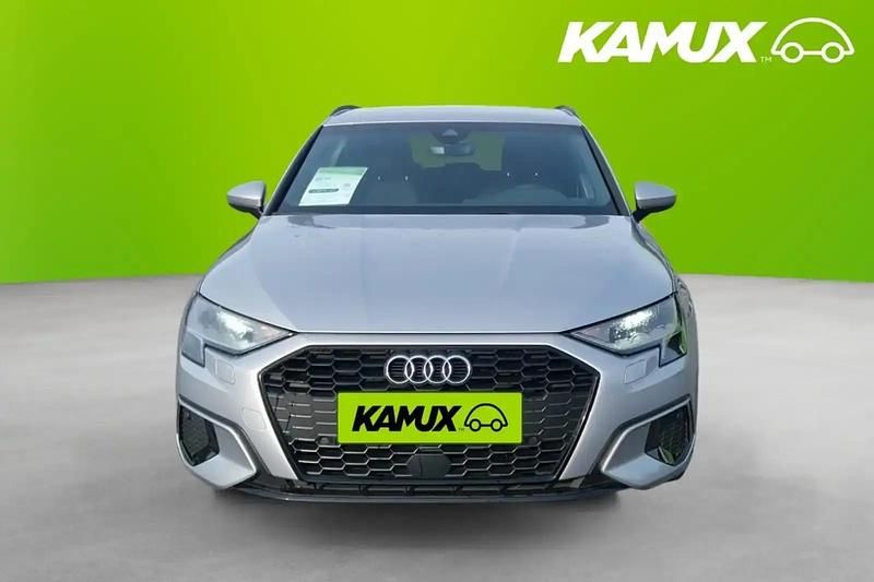 Gebraucht Audi A3 116 PS (85 kW) 2022 Weiß Limousine