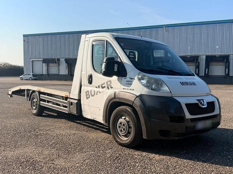 Gebraucht Peugeot Boxer 173 PS (127 kW) 2013 Weiß Van