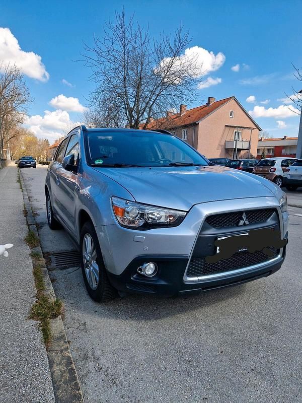 Begagnad Mitsubishi ASX 150 HK (110 kW) 2012 Silver SUV