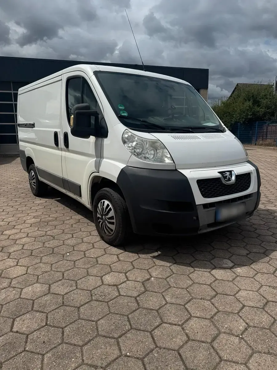 Gebraucht Peugeot Boxer 101 PS (74 kW) 2010 Weiß Van