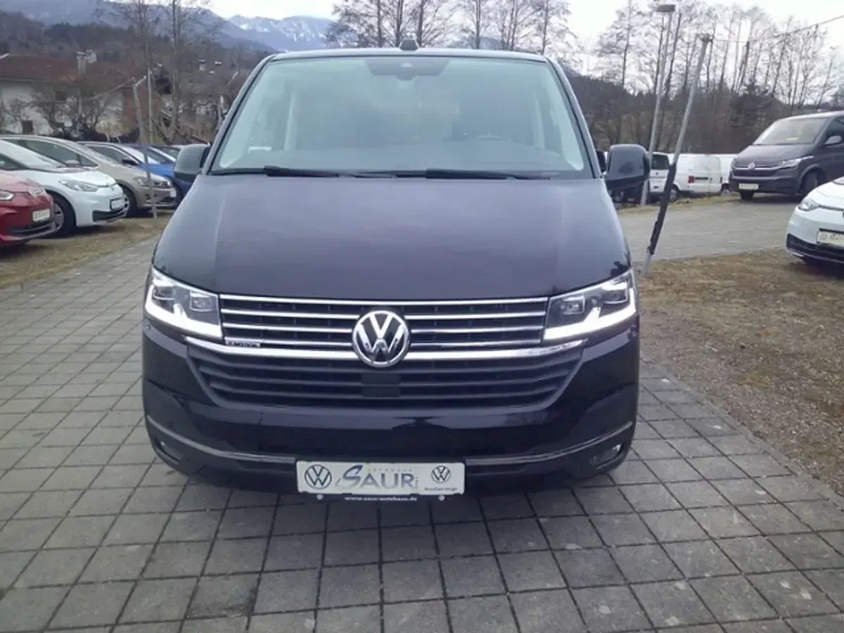 Gebraucht VW Multivan Generation Six 204 PS (150 kW) 2022 Deep black perleffekt Van / Kleinbus
