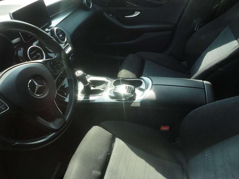 Gebraucht Mercedes C180 156 PS (114 kW) 2015 Schwarz  unilack Limousine