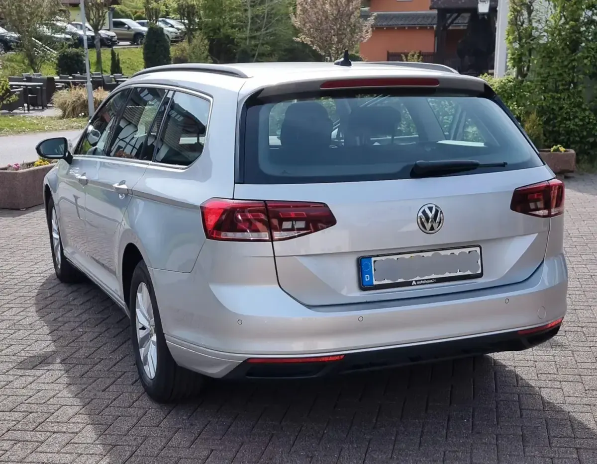 Usata VW Passat Business 150 CV (110 kW) 2020 Argento Station wagon