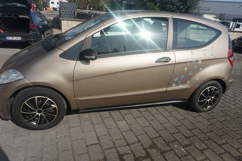 Gebraucht Mercedes A150 95 PS (69 kW) 2006 Braun Limousine