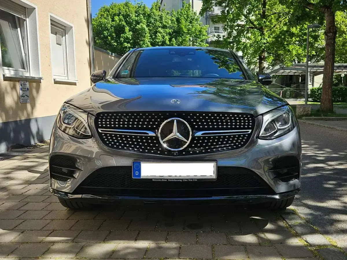 Gebraucht Mercedes GLC250 AMG line 204 PS (150 kW) 2019 Grau Coupé