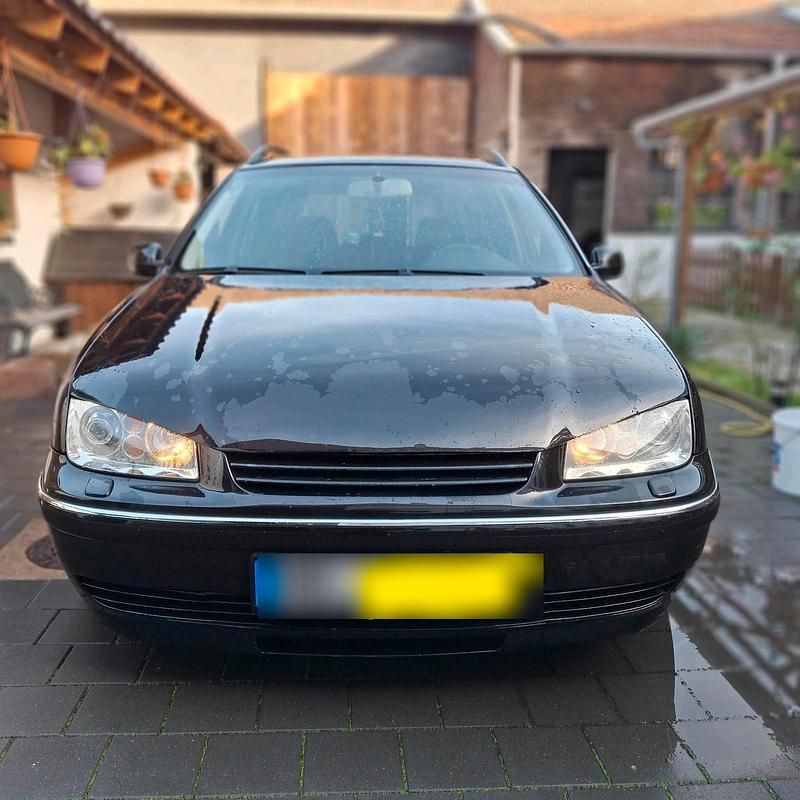 Second-hand VW Bora 204 CP (150 kW) 2003 Negru Break
