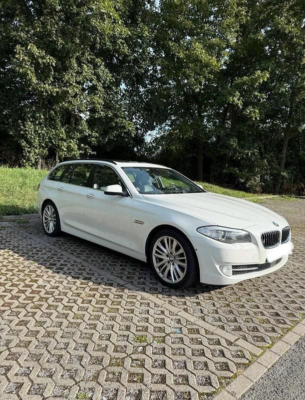Gebraucht BMW 520 2010 Weiß Kombi