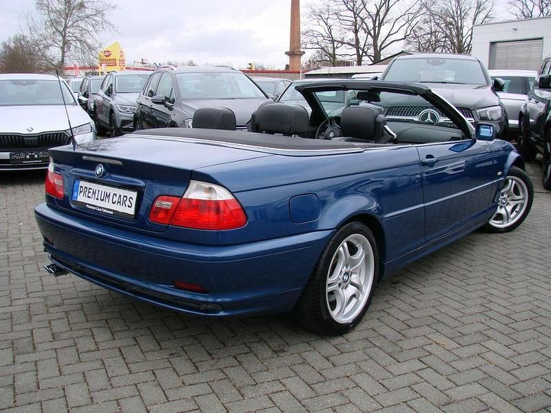 Gebraucht BMW 323 170 PS (125 kW) 2000 Tobasblau metallic (metallic) Cabrio