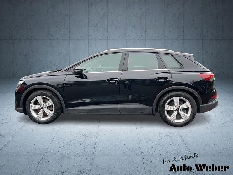 Gebraucht Audi Q4 e-tron Basis 125 kW (170 PS) 2023 Schwarz SUV