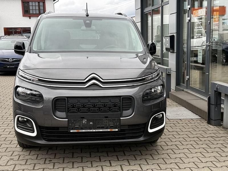 Gebraucht Citroën Berlingo Feel 131 PS (96 kW) 2024 Grau Van / Kleinbus