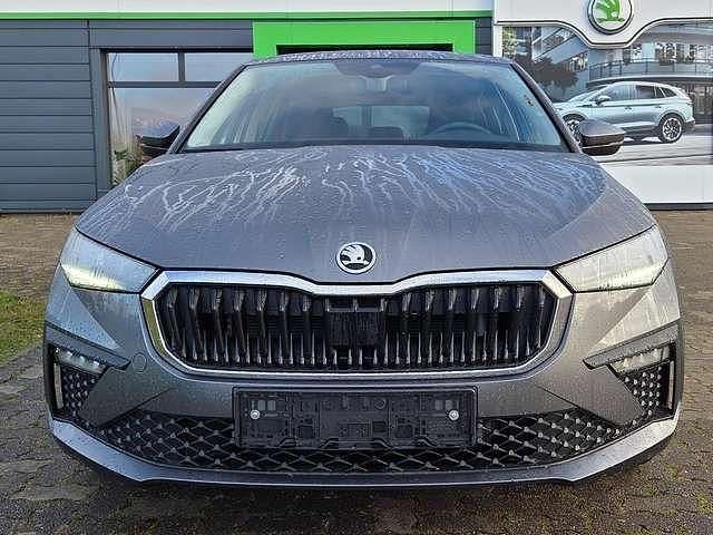Gebraucht Skoda Scala Selection 116 PS (85 kW) 2025 Graphite grau metallic Kleinwagen