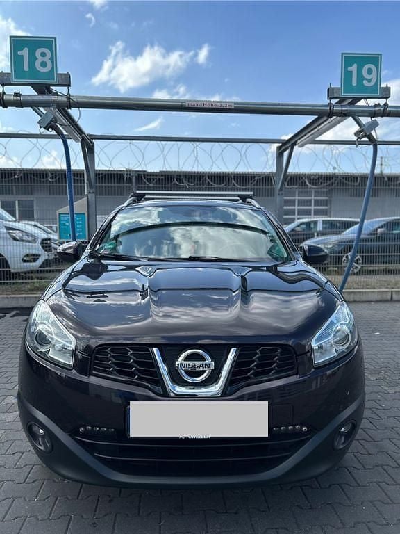 Schwarz Gebraucht 2013 Nissan Qashqai +2 Acenta SUV | 8.300 € (Fairer Preis) - Bild 1/4