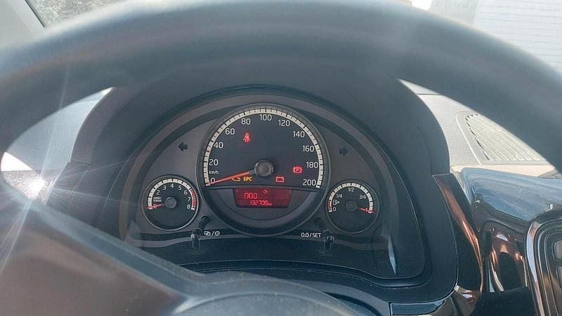 Gebraucht VW up! 60 PS (44 kW) 2013 Weiß Kleinwagen