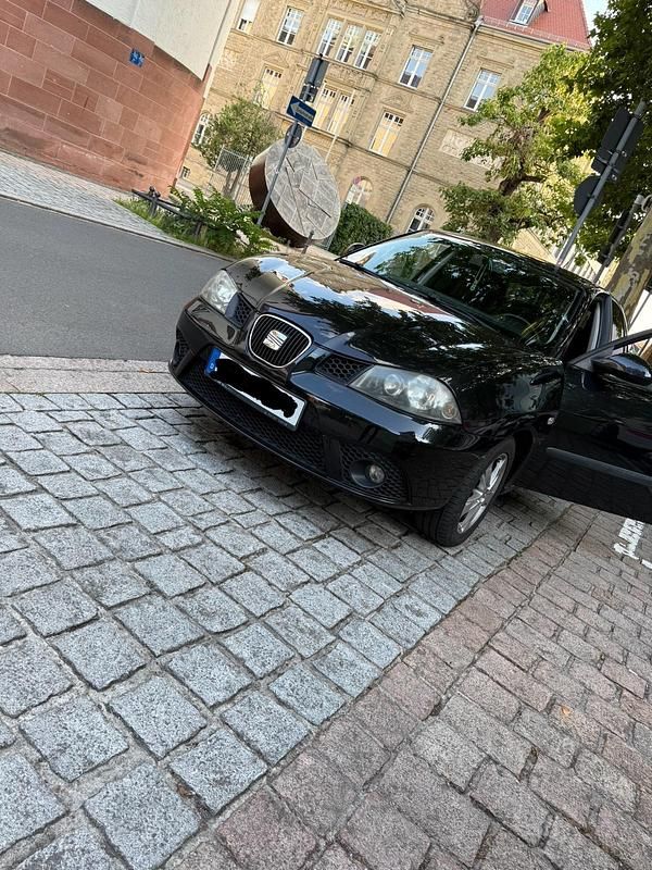 Schwarz Gebraucht 2008 Seat Ibiza Limousine | 2.350 € (Etwas zu teuer) - Bild 1/4