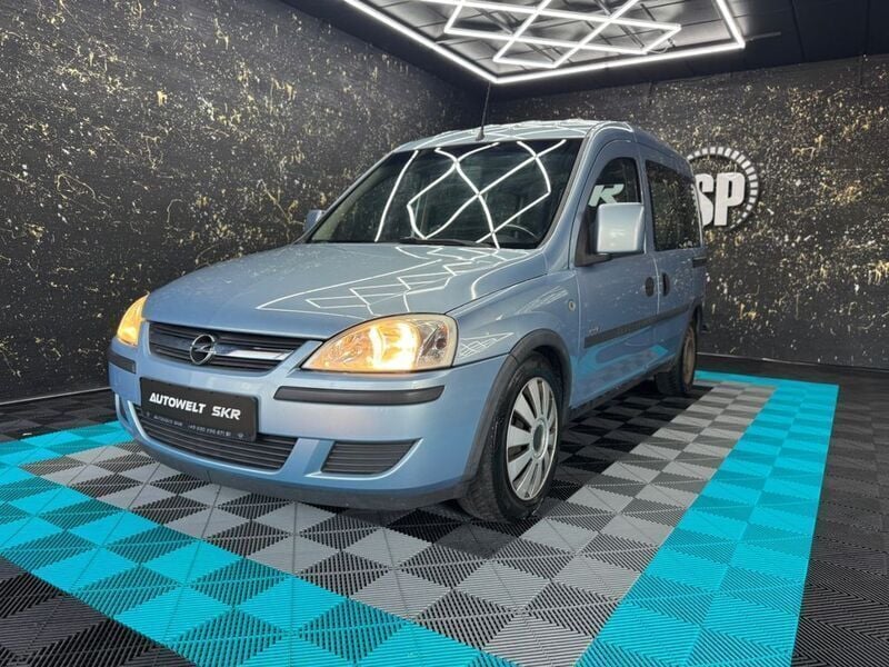 Blau Gebraucht 2005 Opel Combo Van / Kleinbus | 4.499 € - Bild 1/4