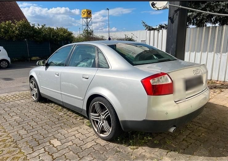 Gebraucht Audi A4 130 PS (95 kW) 2001 Silber Limousine