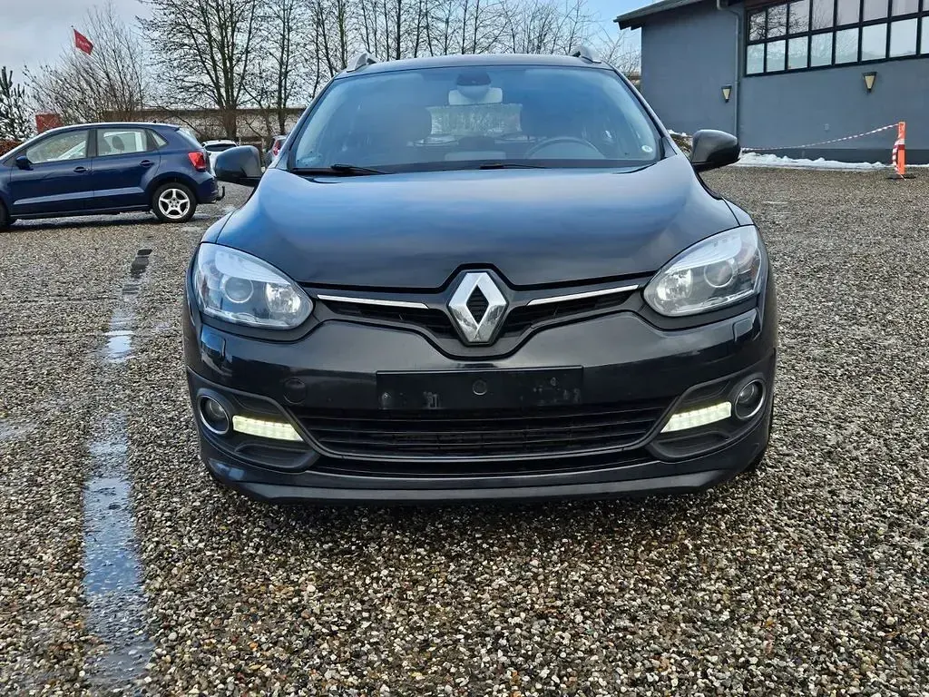 Gebraucht Renault Mégane Expression 110 PS (80 kW) 2014 Schwarz Limousine