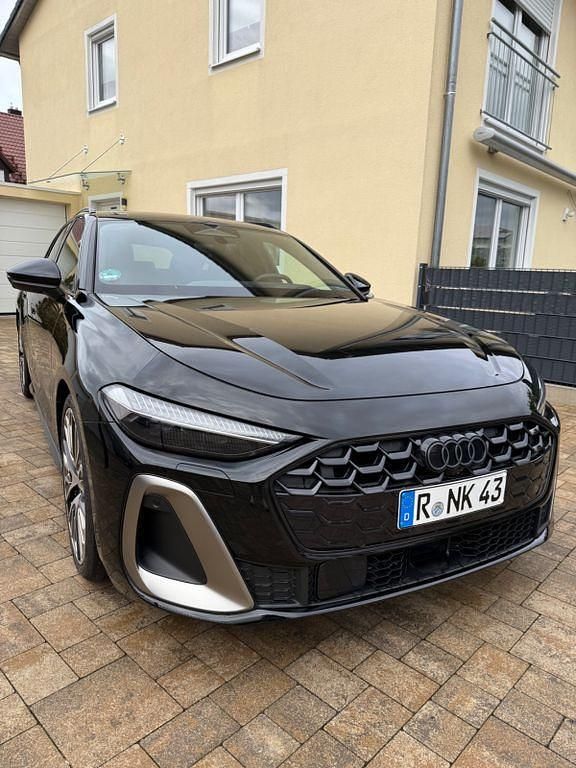 Gebraucht Audi A5 Edition .1 204 PS (150 kW) 2024 Schwarz Kombi