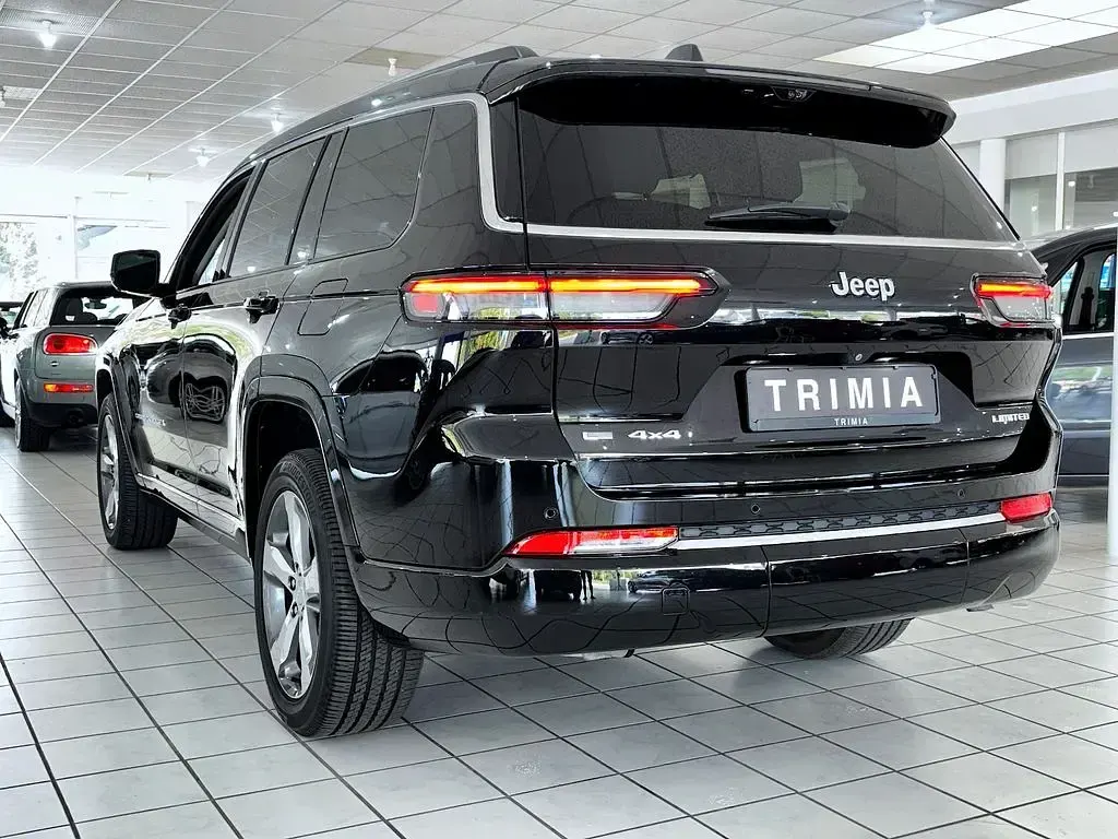 Gebraucht Jeep Grand Cherokee Limited 299 PS (219 kW) 2021 Schwarz SUV