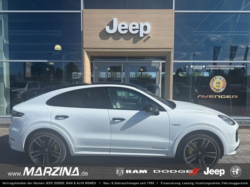 Weiss Gebraucht 2023 Porsche Cayenne Platinum Edition SUV | 96.900 € (Etwas zu teuer) - Bild 1/4