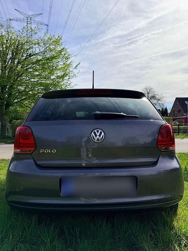 Usado VW Polo 70 HP (51 kW) 2011 Castanho Citadino