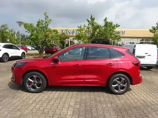 Gebraucht Ford Kuga ST-Line X 242 PS (177 kW) 2024 Rot SUV