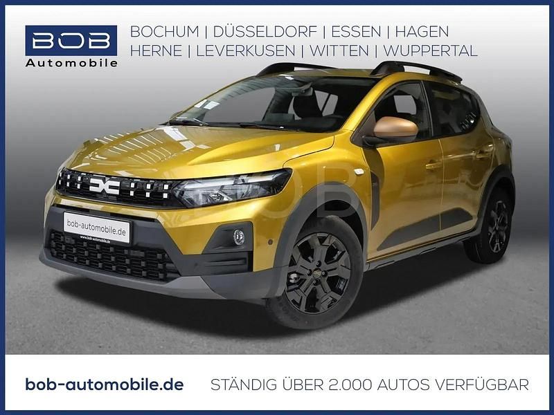 Amber yellow Gebraucht 2026 Dacia Sandero Extreme Limousine | 20.970 € (Fairer Preis) - Bild 1/3