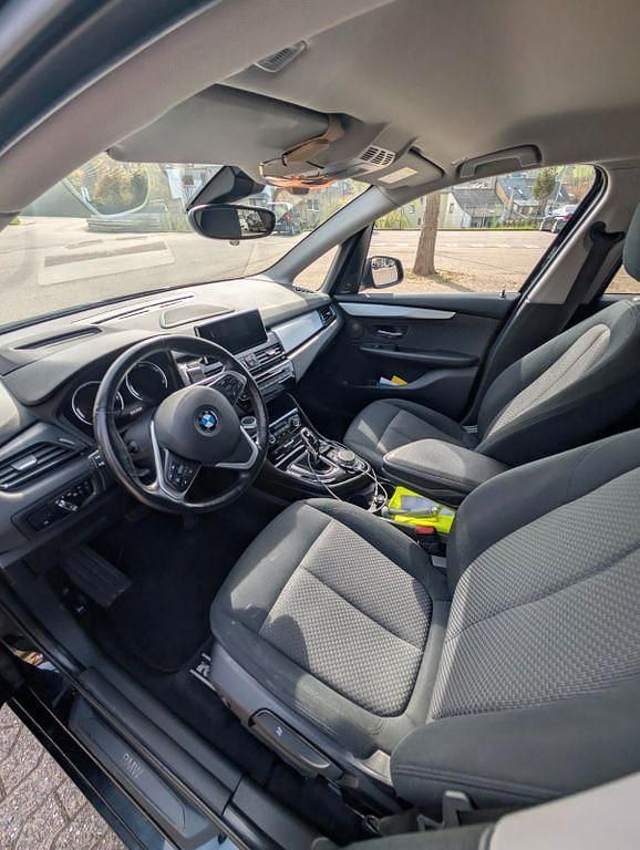 Gebraucht BMW 220 Active Tourer 192 PS (141 kW) 2018 Schwarz Van / Kleinbus